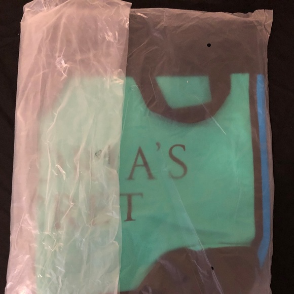 Victoria's Secret Tote - Picture 4 of 4